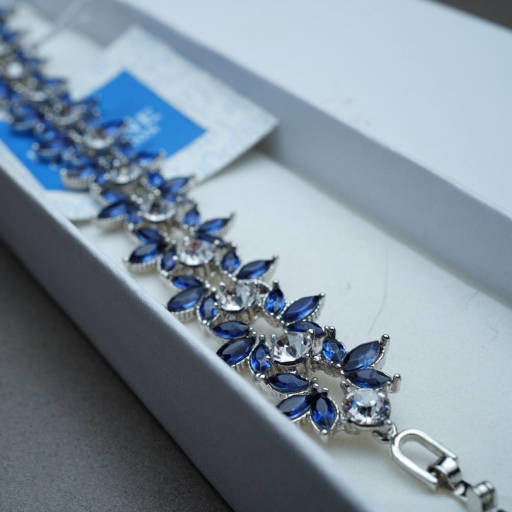 Sparkly bracelet